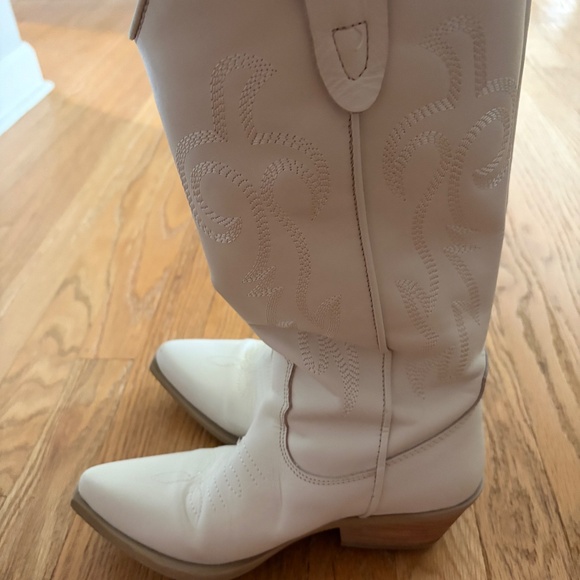 Steve Madden cowboy boots - Picture 3 of 7